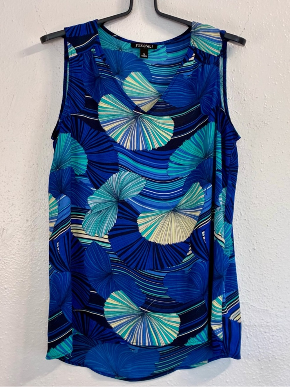 Roz & Ali vibrant, multi-tonal blue and teal Sleeveless Tank